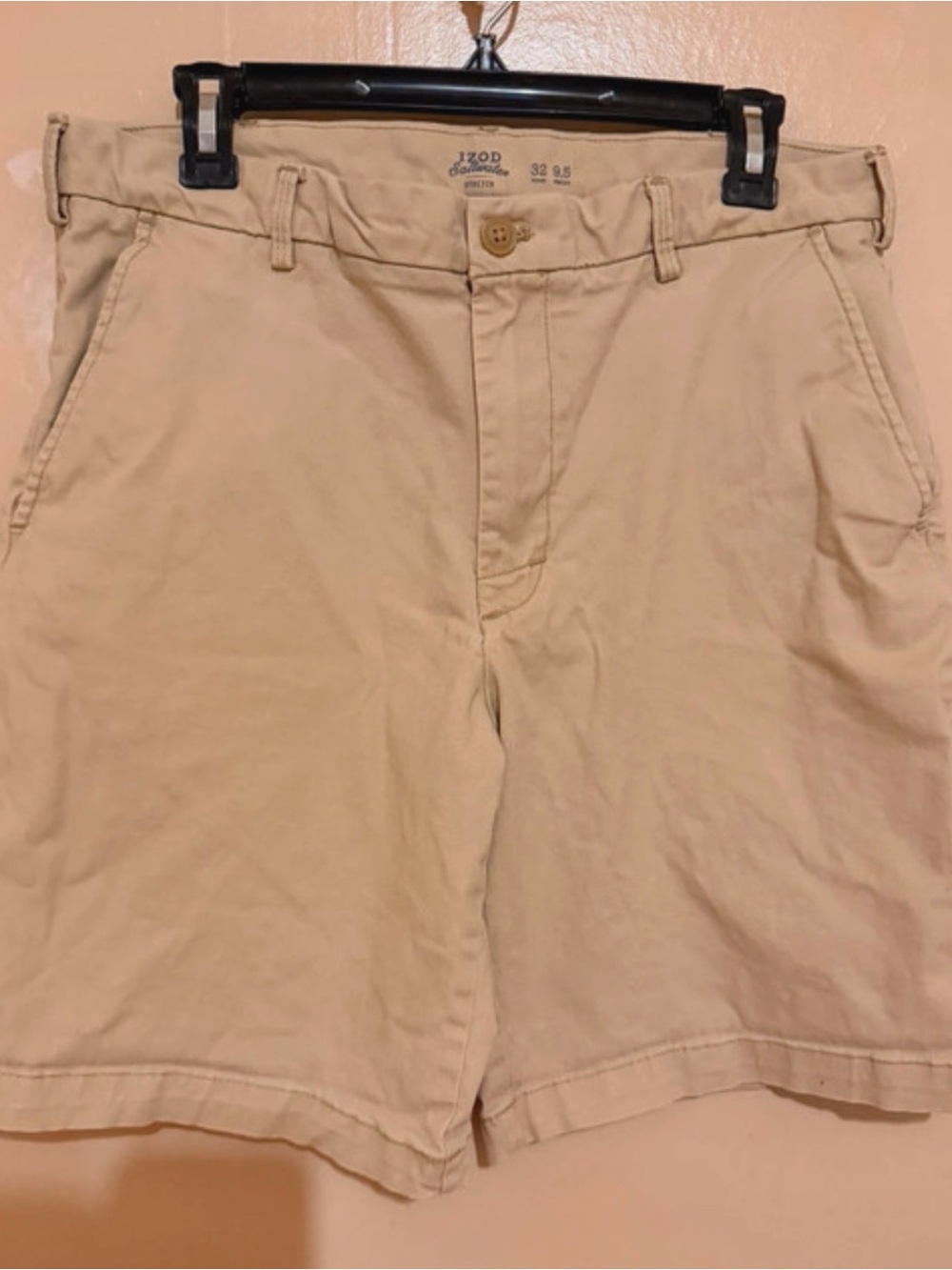 Izod Men’s Beige Flat Front Shorts